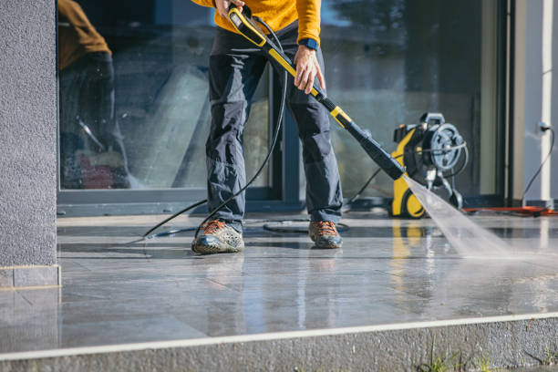 Best Sidewalk Pressure Washing  in Livingston, CA